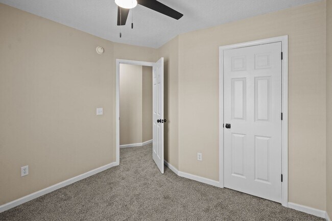 Building Photo - 45 Canyon Oak Loop