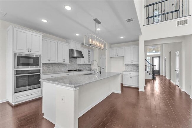 Building Photo - 2513 Cappelle Way