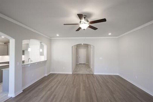 Building Photo - Come check out this Riverwood home in Lowell!