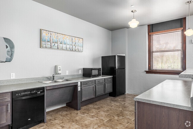 2BR, 1BA - 749SF - Community Center Kitchen - Dunbar Commons