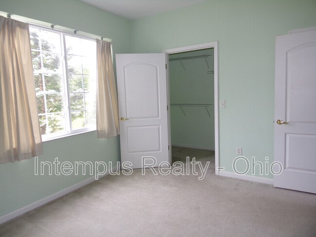 Building Photo - 8057 Crane's Crossing Dr