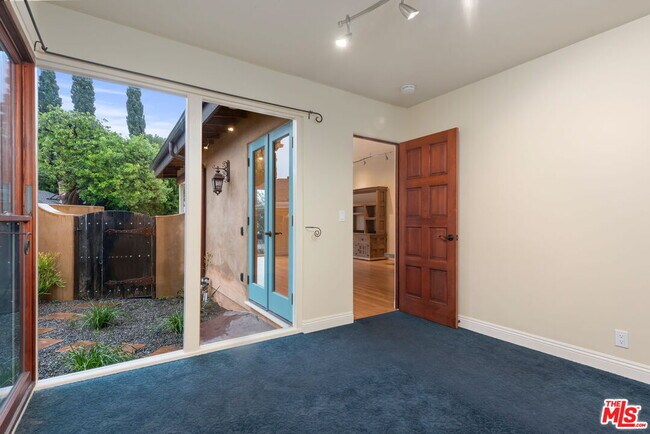 Building Photo - 16141 Bayberry Pl