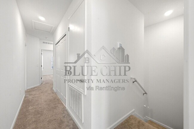 Building Photo - 2634 Runners Cir