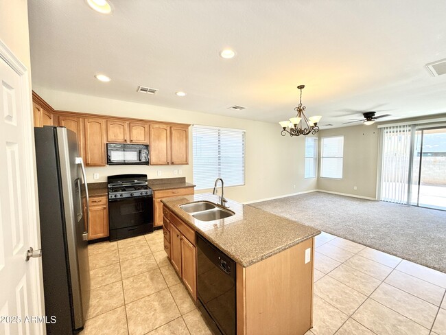 Building Photo - 14587 W Acapulco Ln