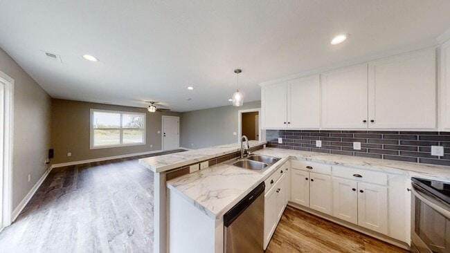 Primary Photo - 2 year old 2 bed, 2 bath duplex in Andrew ...