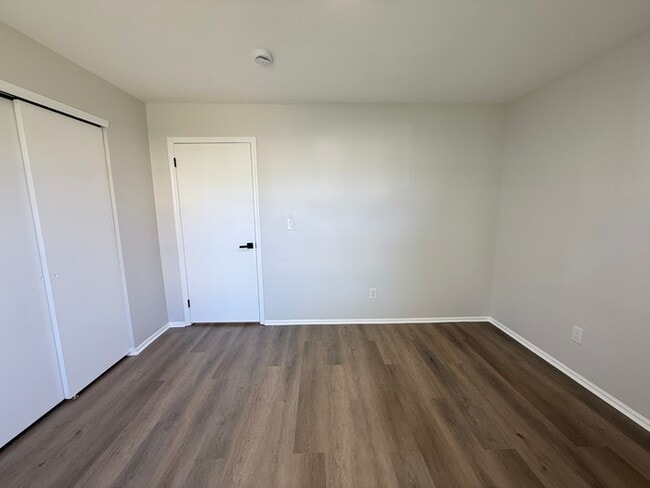 Building Photo - 171 Scobee Ln