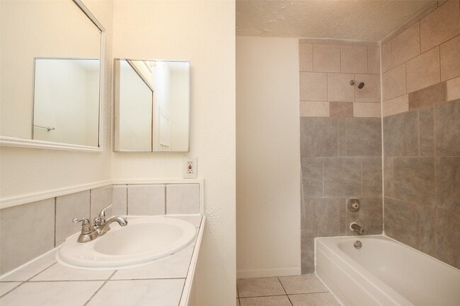 Building Photo - 4626 Quailgate Dr