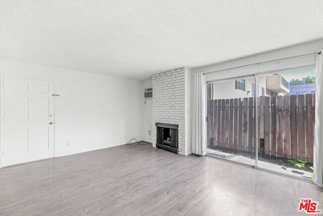 Building Photo - 1811 Parnell Ave