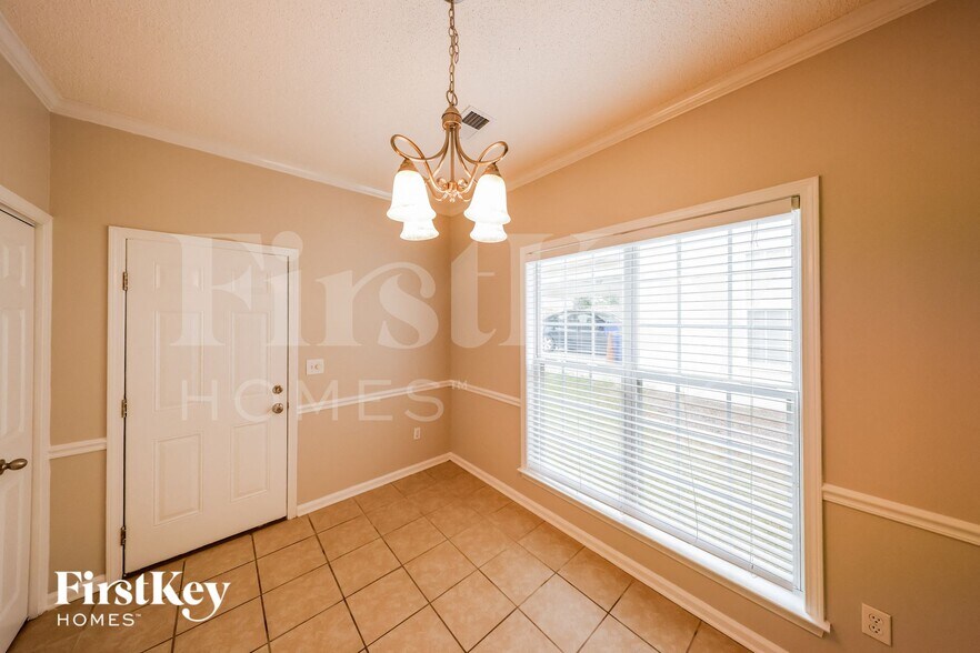 Building Photo - 140 Warwick Cir