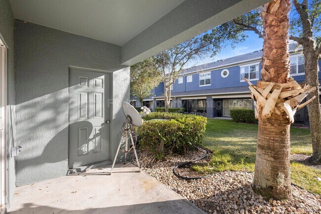 Building Photo - 3434 Wilshire Way Rd