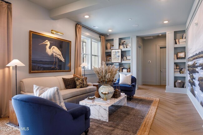 Building Photo - 4568 Tides Wy