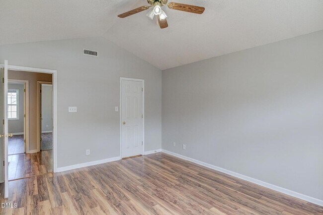 Building Photo - 4636 Vendue Range Dr