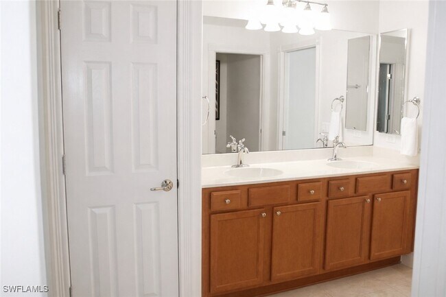 Building Photo - 7267 Salerno Ct