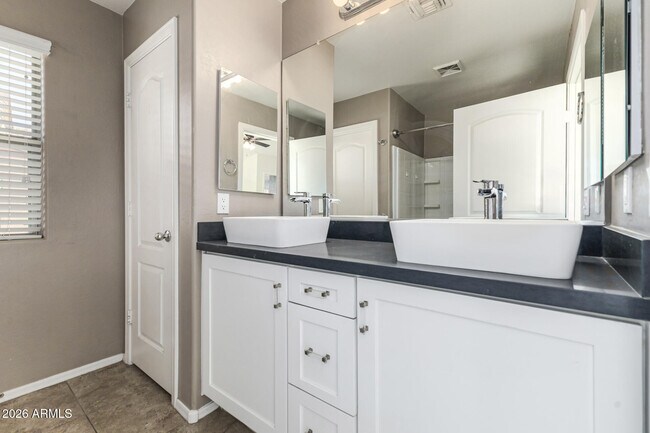 Building Photo - 1429 S 237th Ln