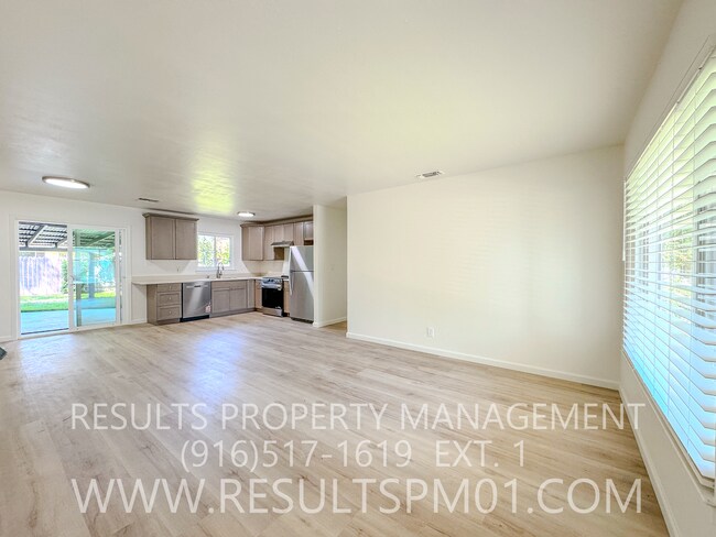 Building Photo - Completely remodeled 4 Bedroom home