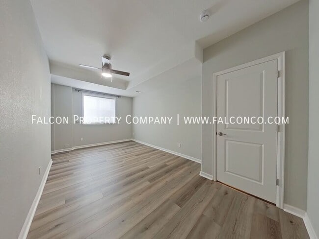 Building Photo - 1442 Promontory Bluff View