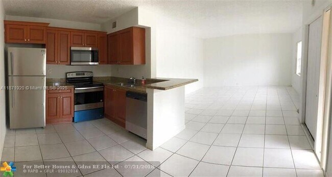 Building Photo - 11449 NW 42nd St