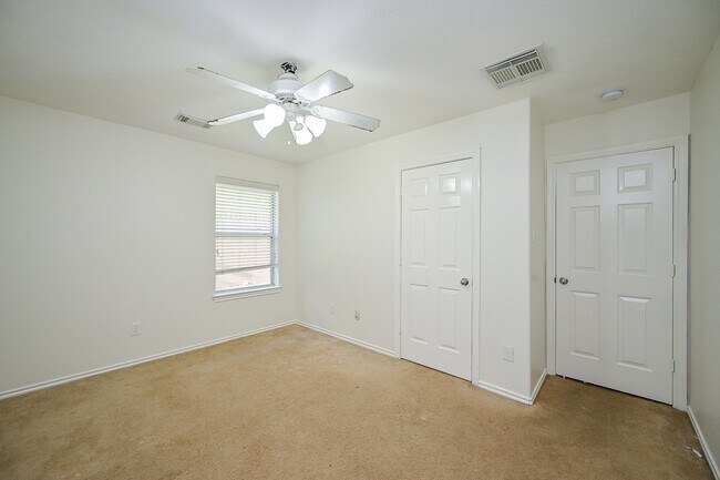 Building Photo - 7315 Windy Port Ln