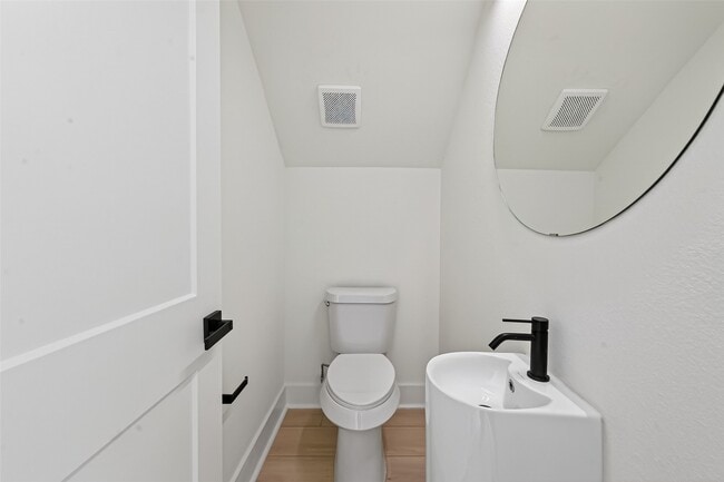 Building Photo - 971 Highland Lgt Ln