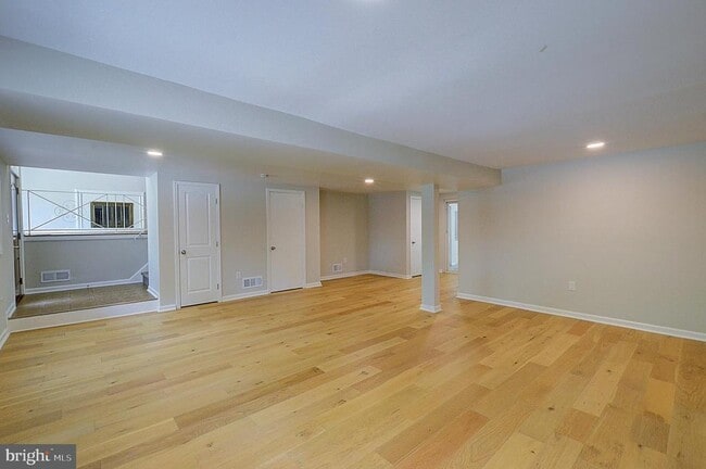 Building Photo - 6306 Rockhurst Rd