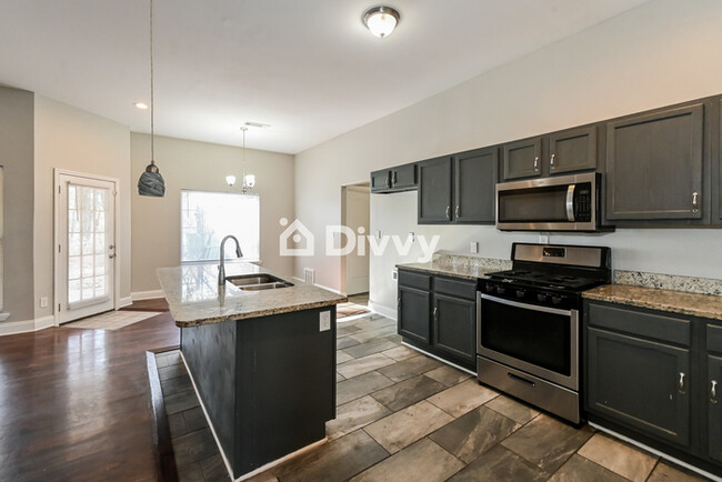 Building Photo - 3391 James Rd, Memphis, TN 38128