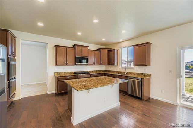 Building Photo - 5475 Harbor Town Dr