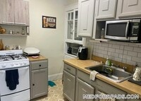 Building Photo - 53 Fellsway W