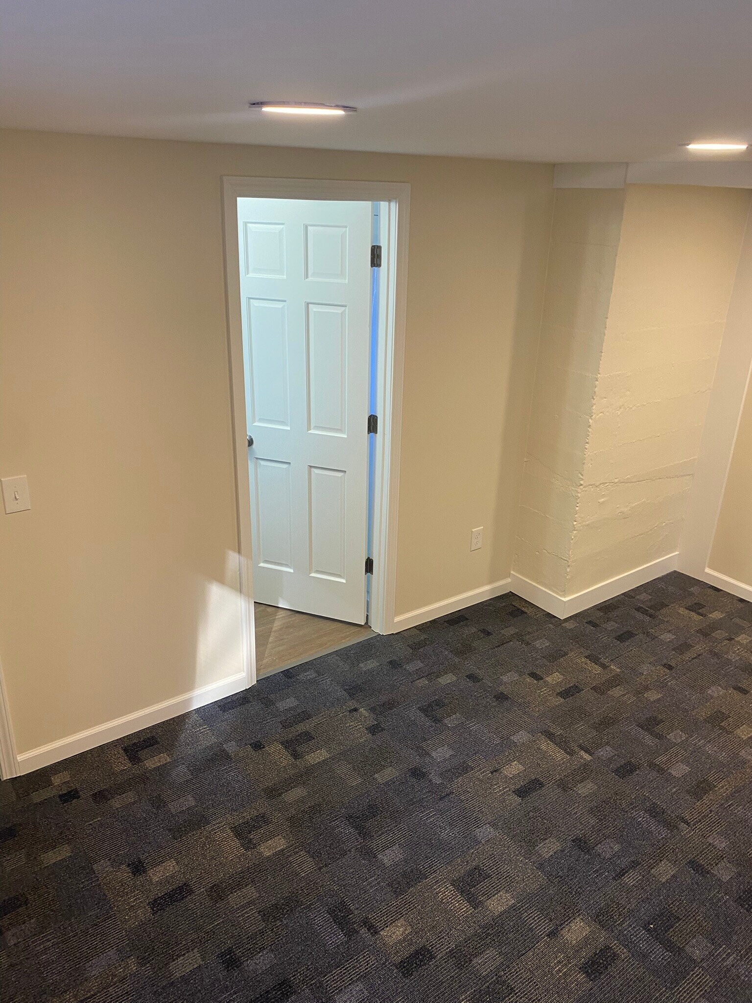 Building Photo - 1206 Cosgriff Ct