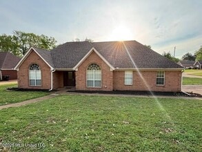 Building Photo - 1324 Biloxi St