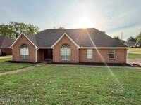 Building Photo - 1324 Biloxi St