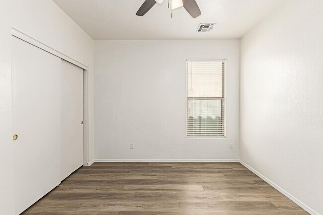 Building Photo - 4511 W T Ryan Ln