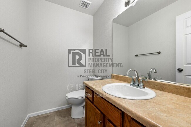 Building Photo - 5085 Tabor Lane