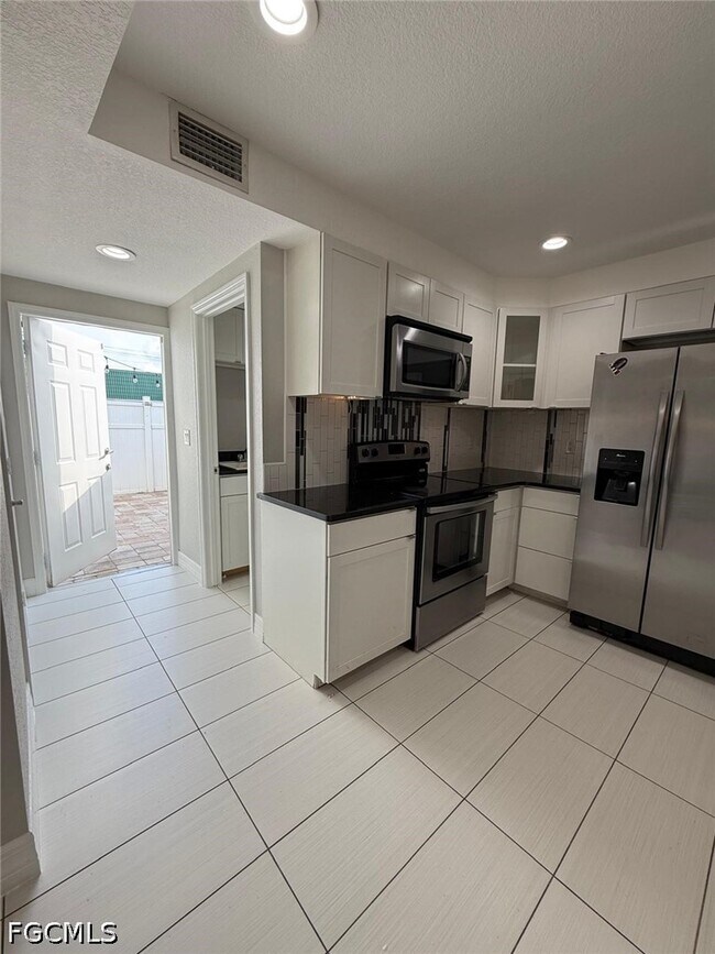 Building Photo - 4797 Albacore Ln