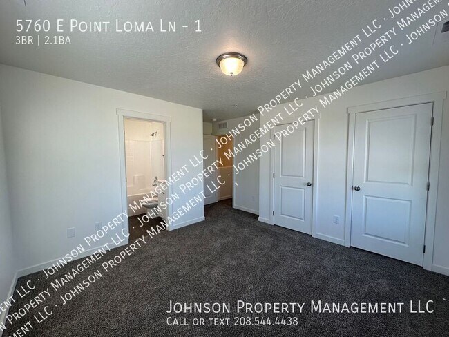 Building Photo - 5760 E Point Loma Ln