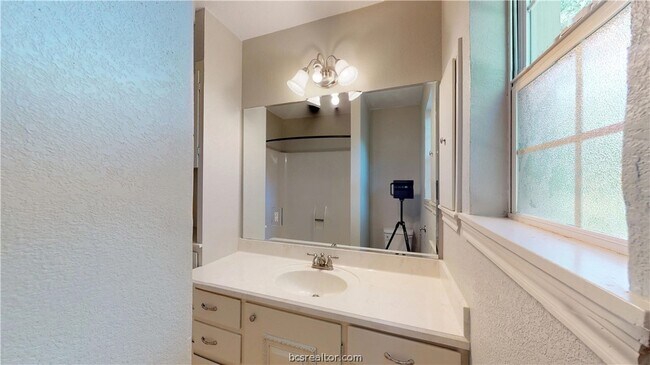 Building Photo - 4814 Afton Oaks Dr