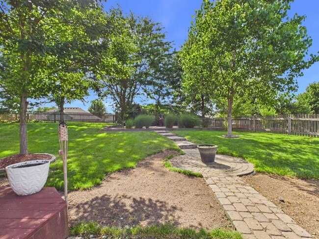 Building Photo - 116 Deerfield Dr