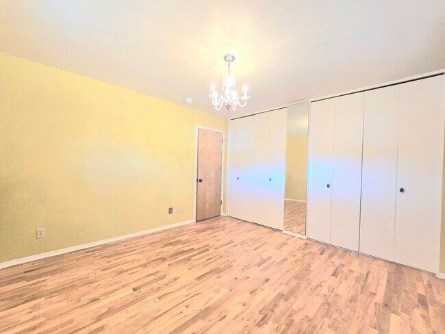 Building Photo - Charming 4-Bedroom Split-Level Home with S...