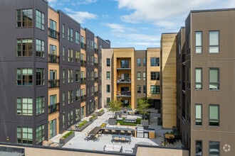 Building Photo - One 11 Lofts