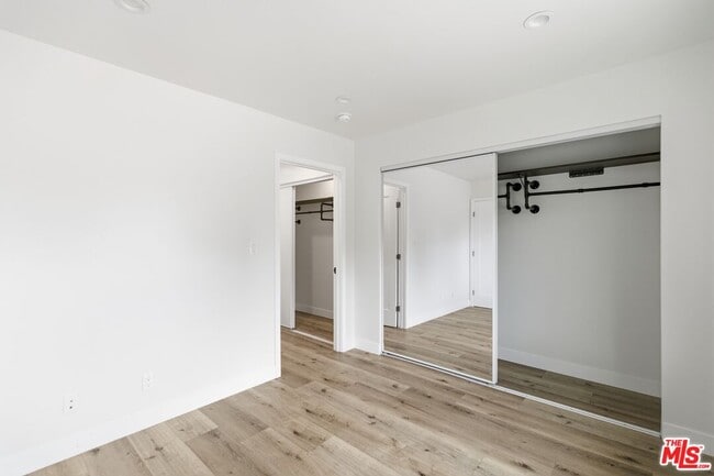 Building Photo - 8337 Gladbeck Ave