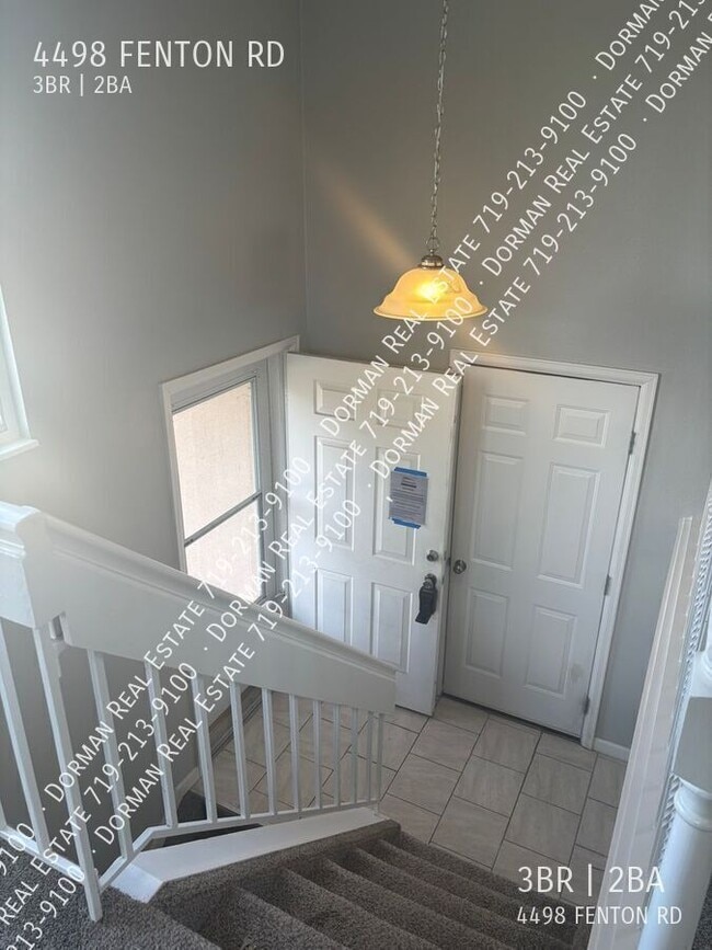 Building Photo - 4498 Fenton Rd