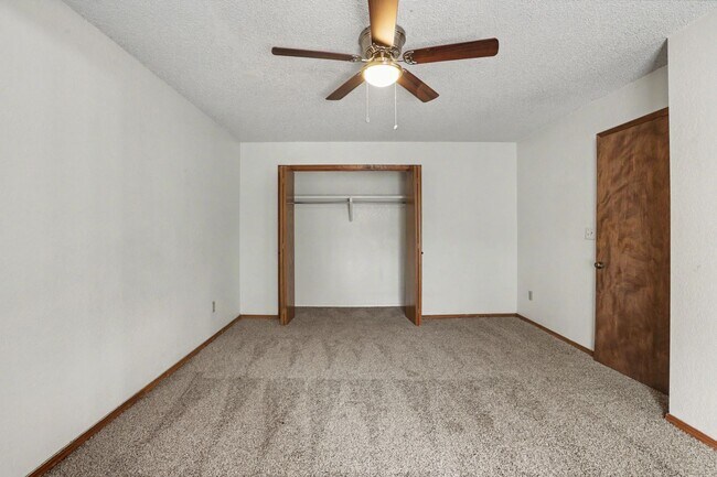 Building Photo - 1300 N Rockwell Ave