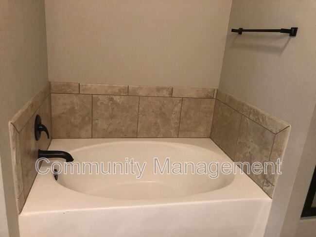 Building Photo - 6266 Tiger Trace Ave