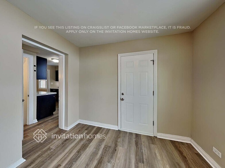 Building Photo - 5049 N Newcastle Ave