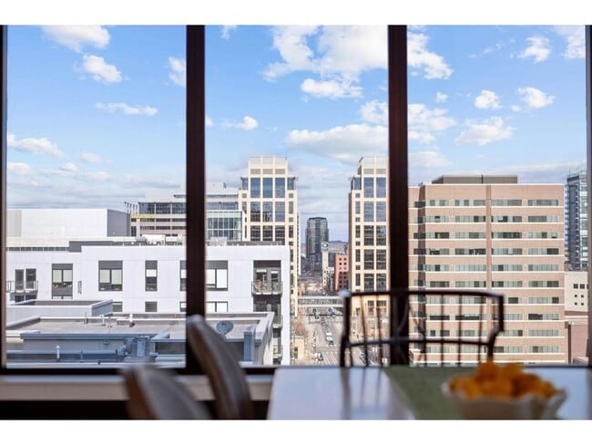 Building Photo - 740 Portland Ave