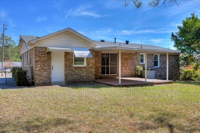 Building Photo - 3210 Trailwood Ct