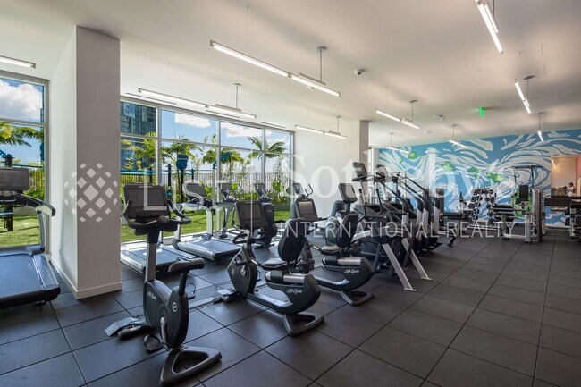 Building Photo - Ae'o #1909  |  Honolulu, HI