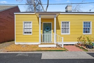 Building Photo - 552 E Macon St