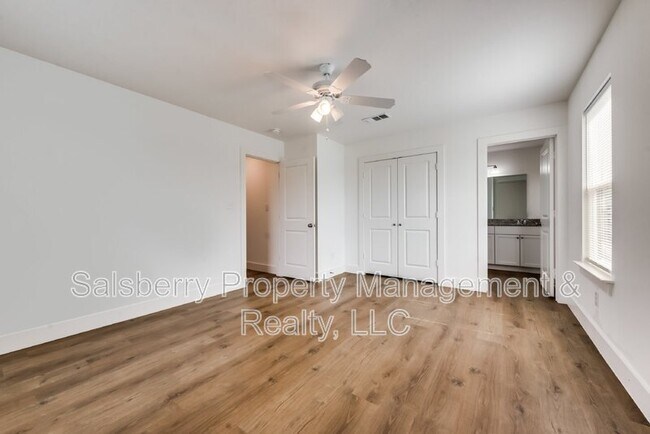 Building Photo - 169 Private Rd 4211