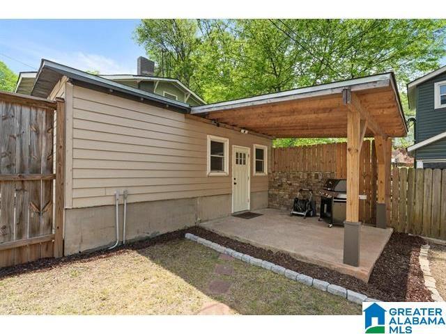 Building Photo - 1801 11th Pl S