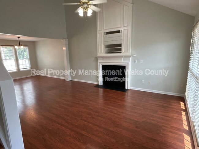 Building Photo - 4417 Crowfield Dr